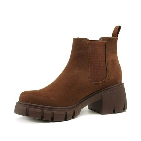 Soda Woman's Brown Ankle Booties Chunky Heel Size 6.5 Shoes NEW - Picture 1 of 8